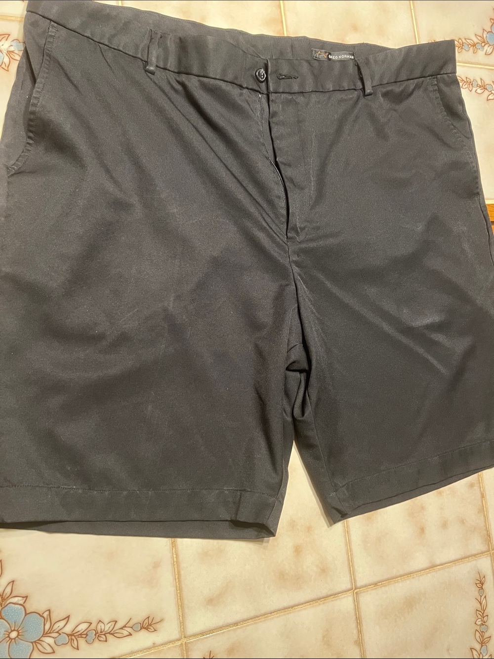 Greg Norman Collection Men's Flat Front Shorts - Black